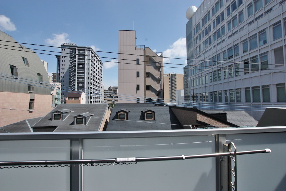 Forest Inn Tenjin Minami 4/60