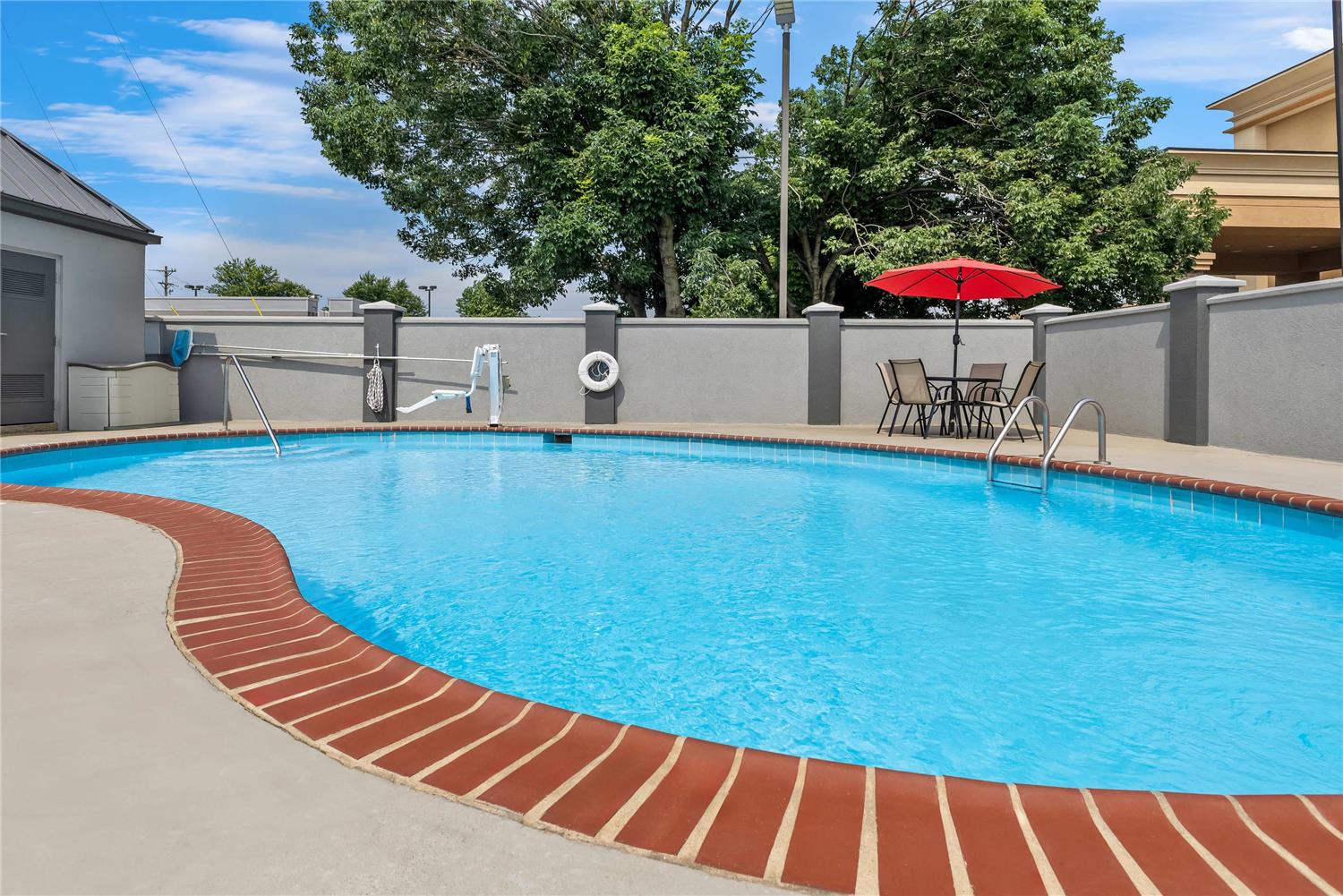 Quality Inn Fort Campbell 18/28