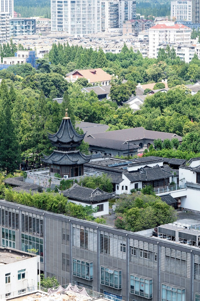 Nanjing Fushang Hotel 42/46
