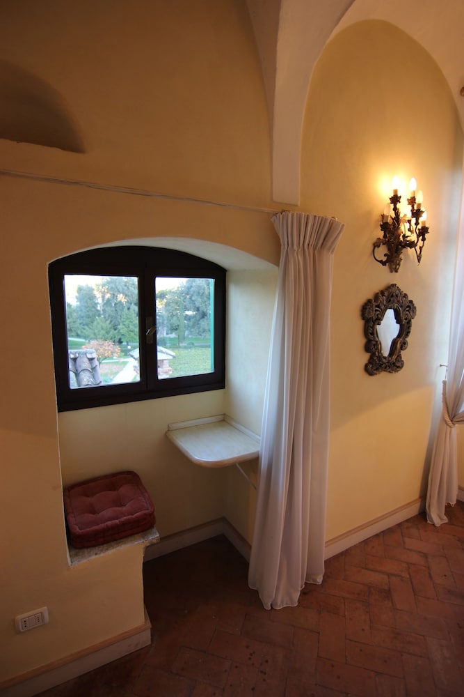 HOTEL VILLA GIONA 33/77