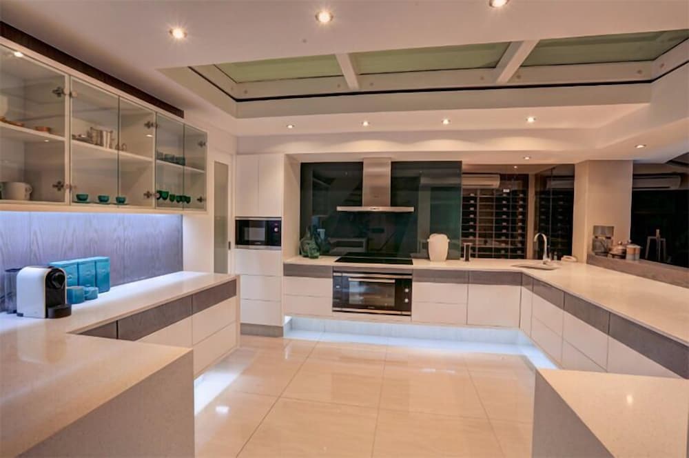 Ocean View Penthouse 5/41