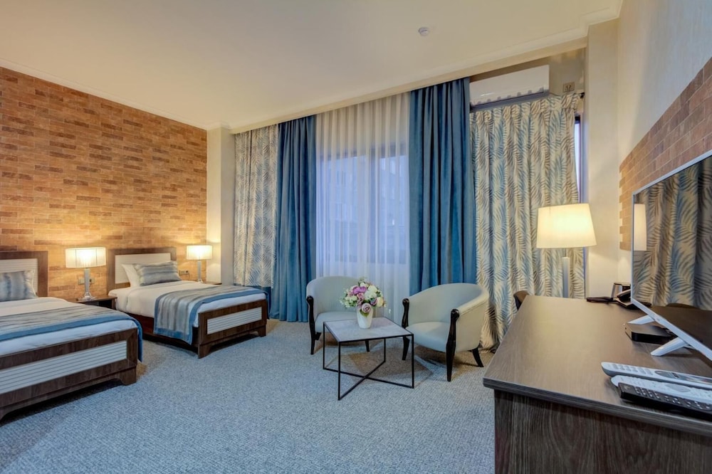 Bishkek Centrum Hotel 43/66