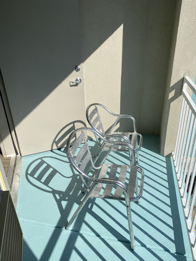 Holiday Inn Express Hotel And Suites Galveston West Seawall 43/64