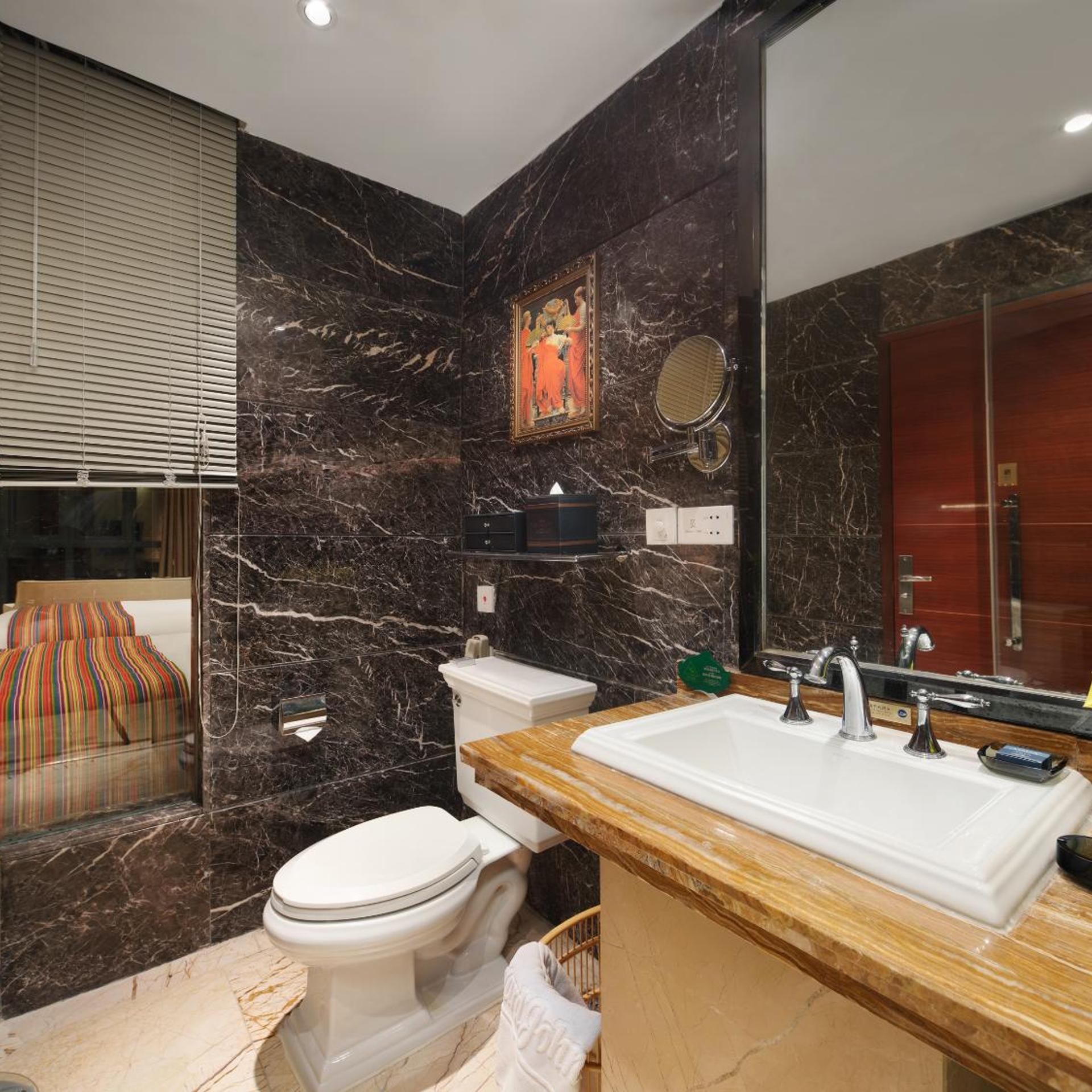 Howard Johnson by Wyndham Tianyuan Resort Jiuzhaigou 43/46