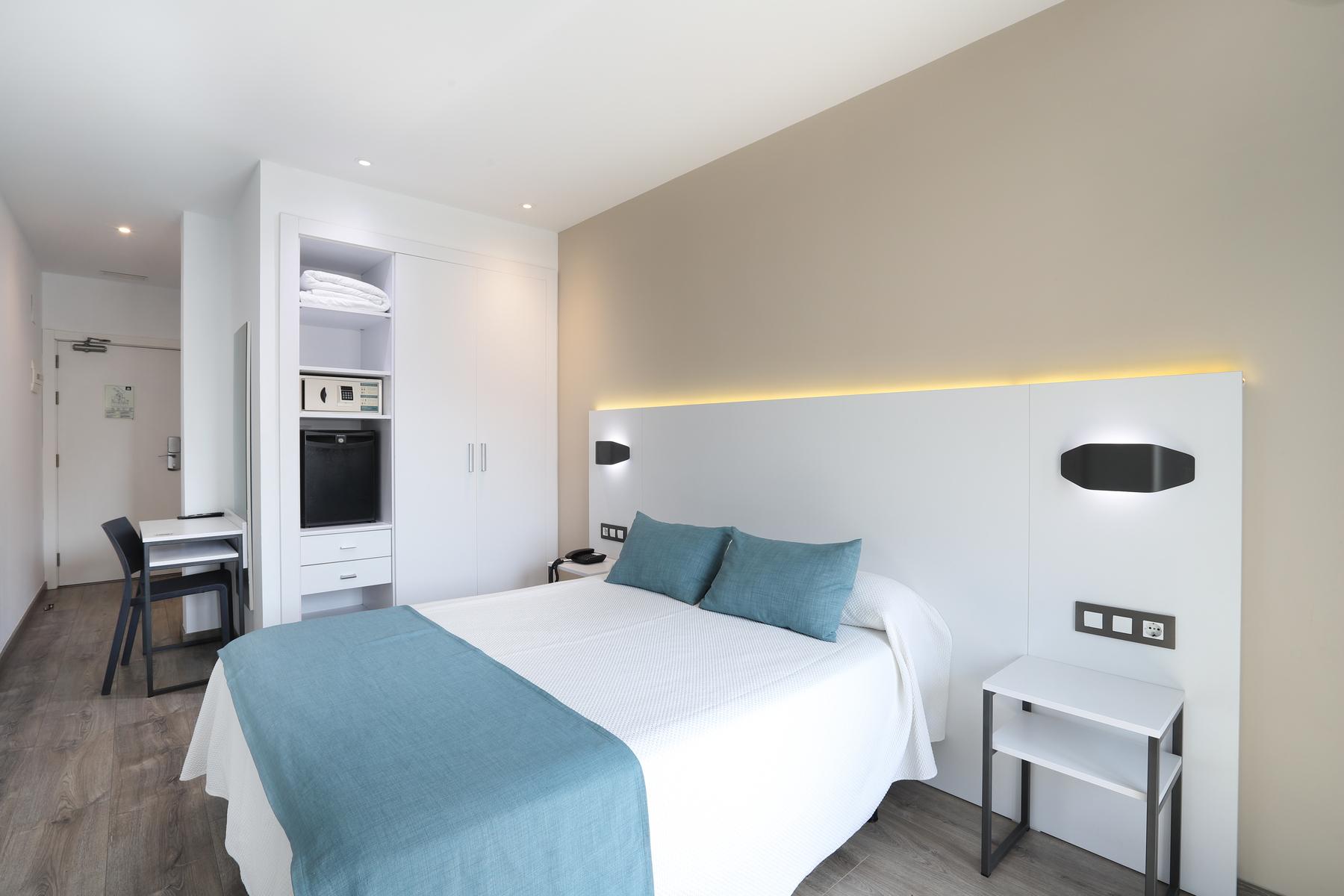Superior, Single, Balcony or Terrace