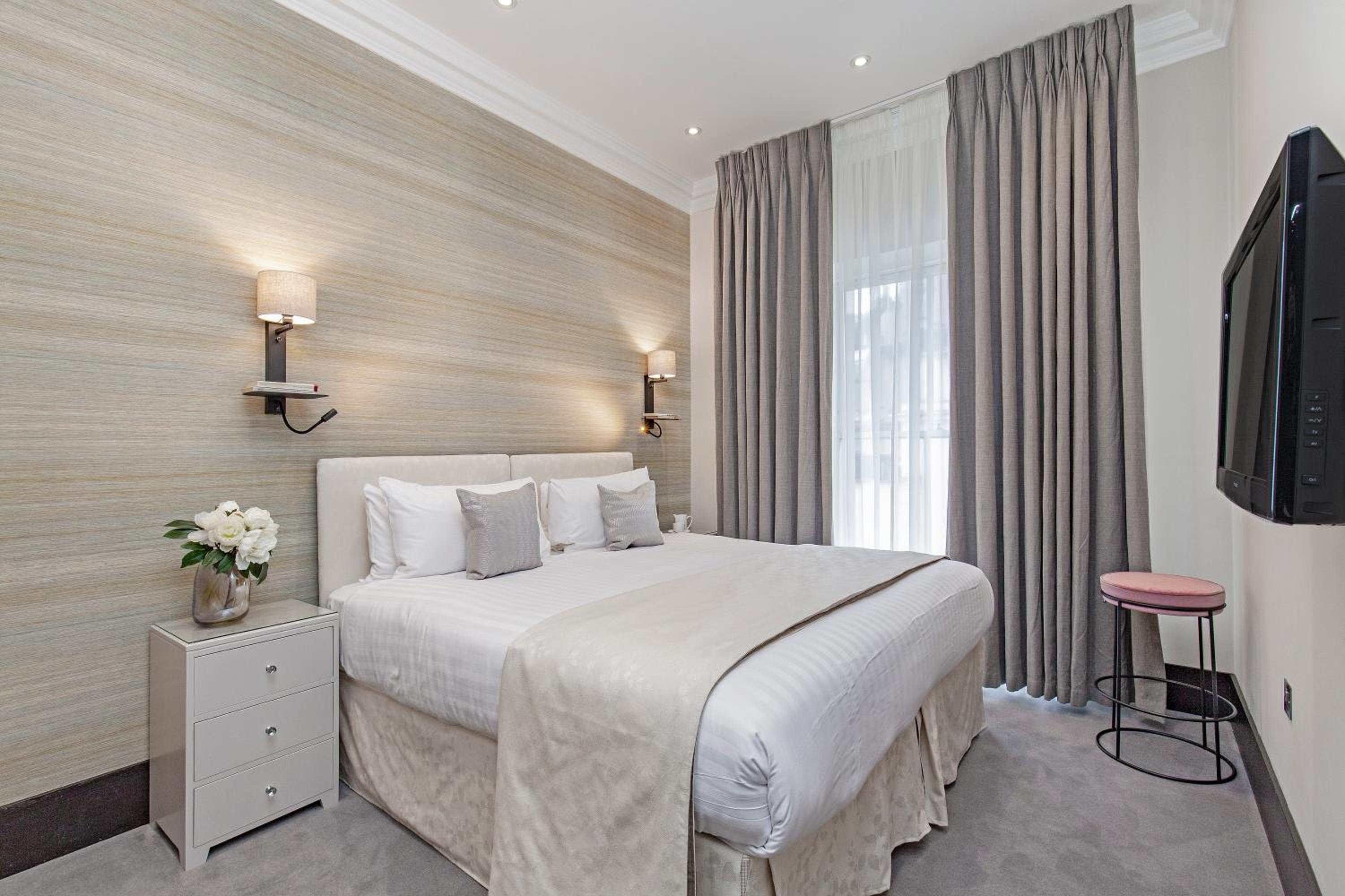 شقة ديلوكس بسرير كينج وسرير كوين وسريرين منفصلين بـ3 غرف نوم، 130 Queensgate Apartments 2/9