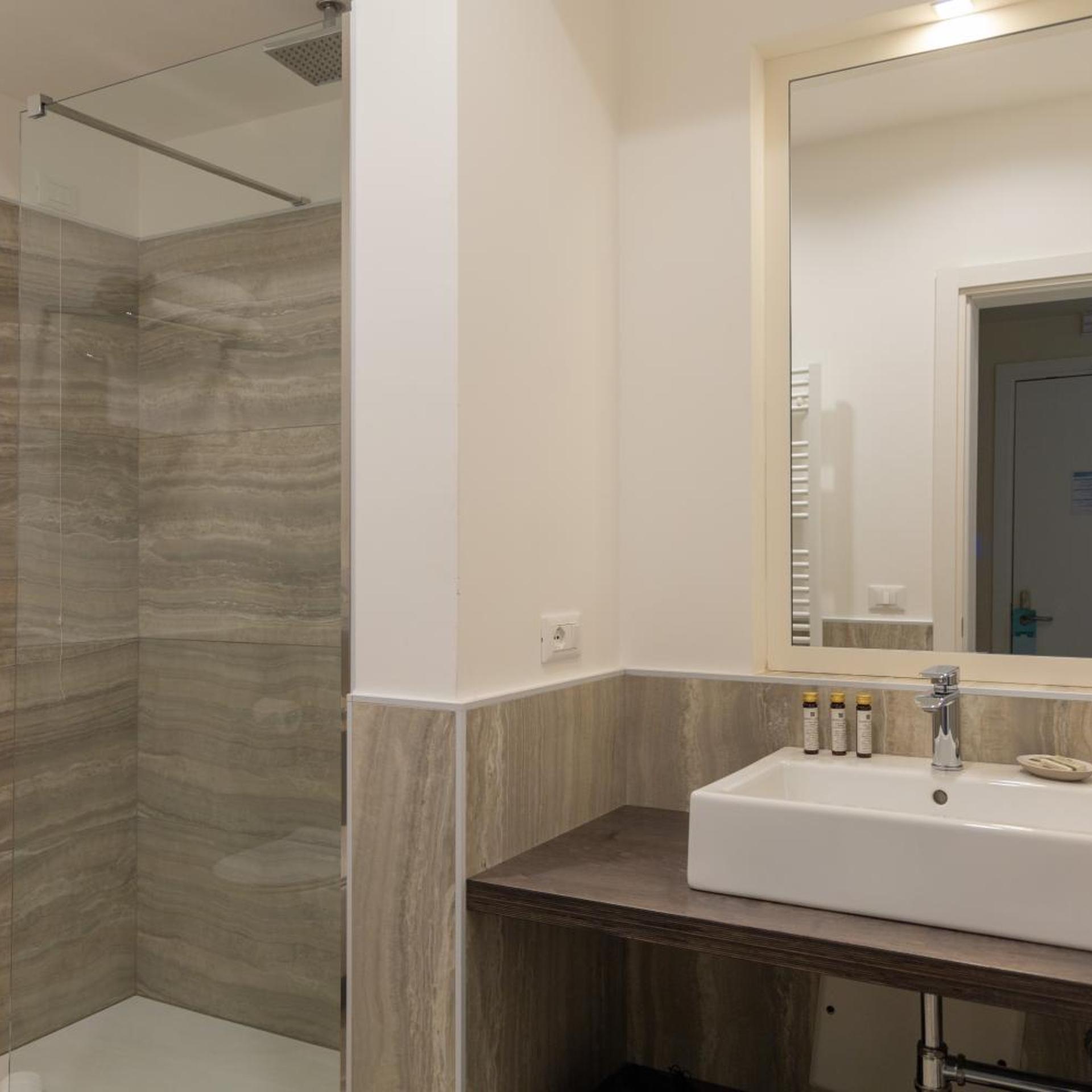 Superior, Double Bed, Lagoon View، Mosella Suite 10/10