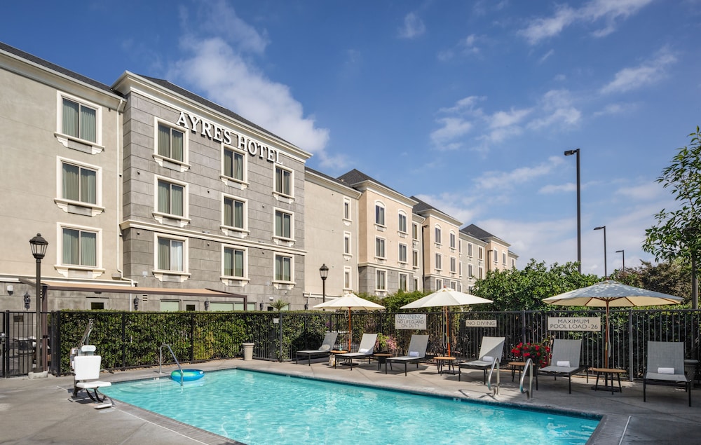 Ayres Hotel Fountain Valley 4/49