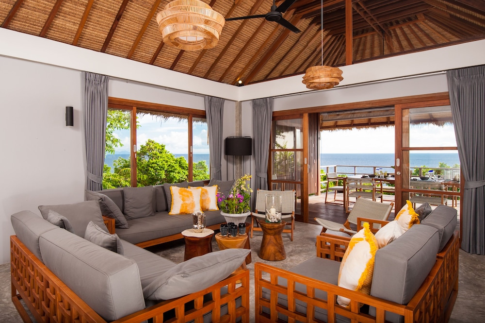 Cape Shark Pool Villas 22/50