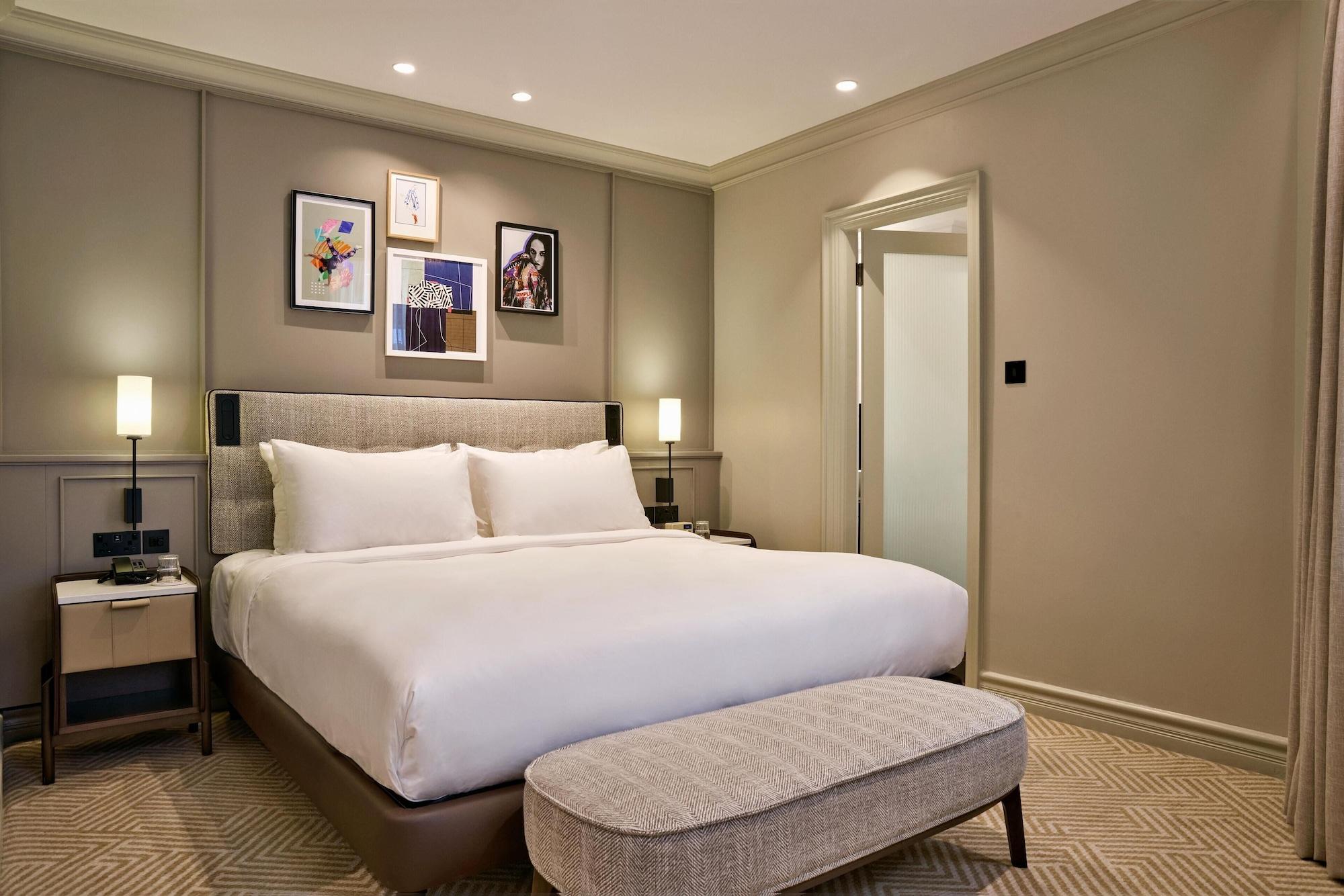 Renovated, Junior Suite