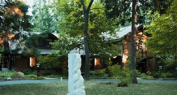 Harmony Ridge Lodge 30/35