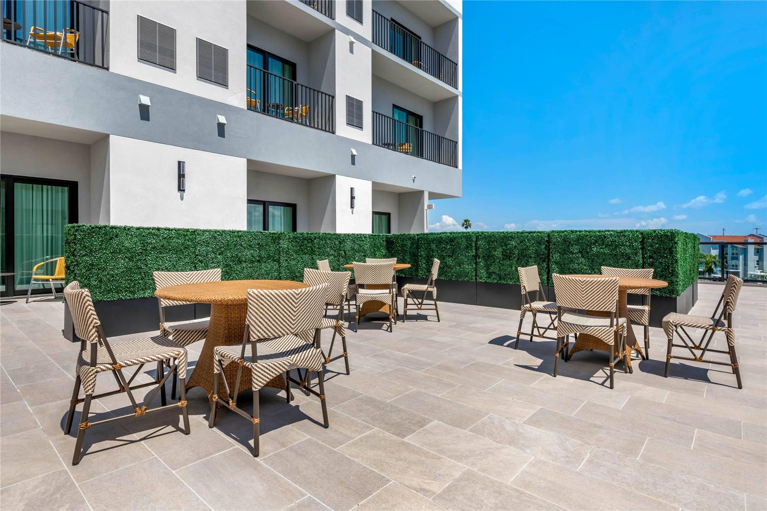 Cambria Hotel St Petersburg Madeira Beach Marina 58/58