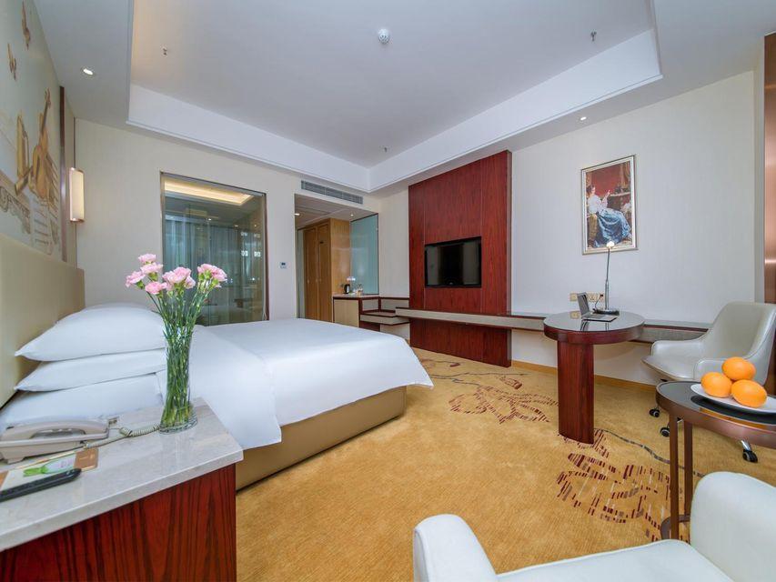 Vienna International Hotel Luotianxian 34/49