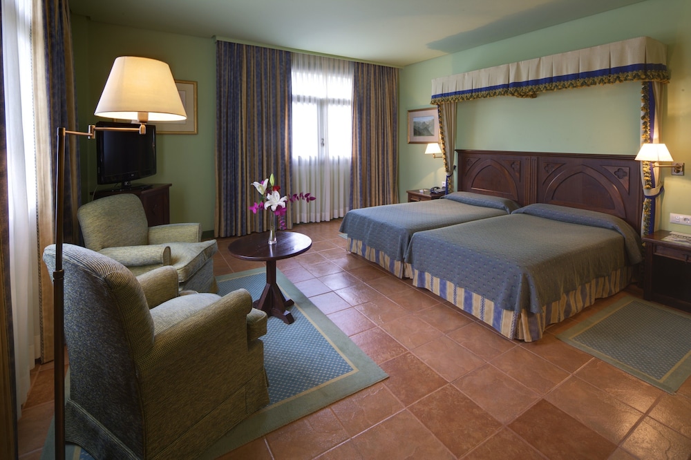 Parador De Cangas De Onis 27/73