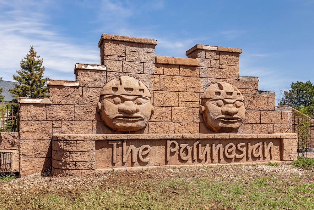 Polynesian Water Park Resort 2/73