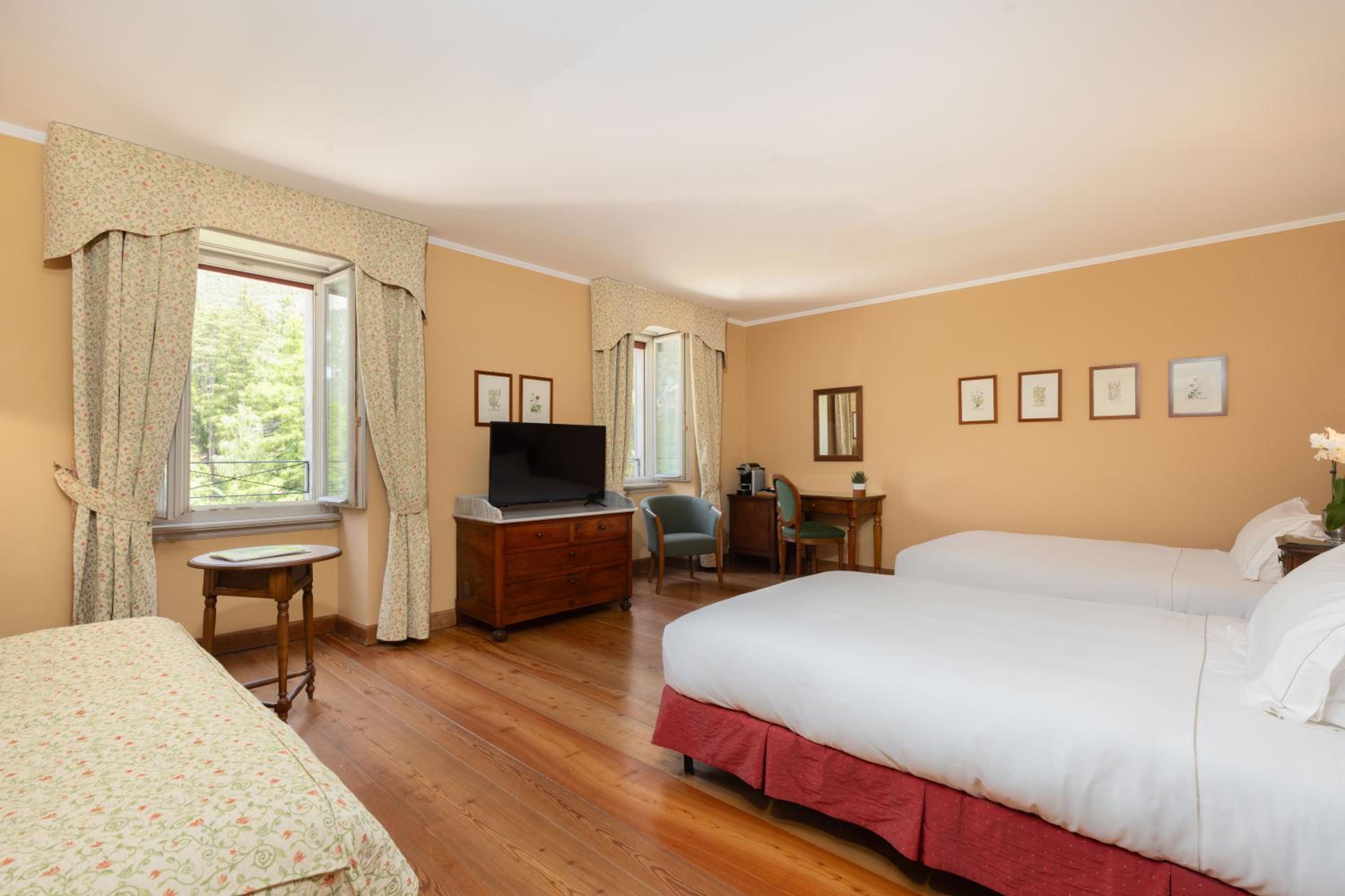Junior Suite, Triple