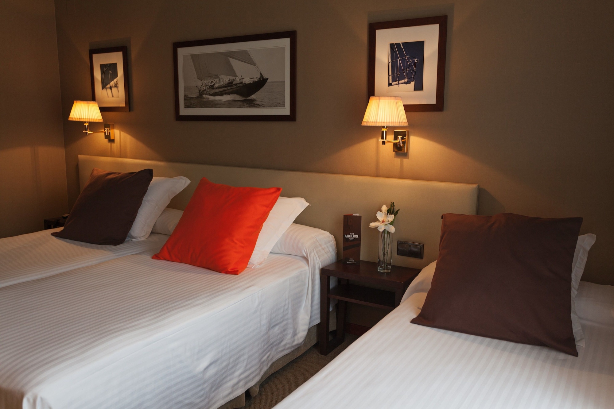 STANDARD, TRIPLE, 3 BEDS