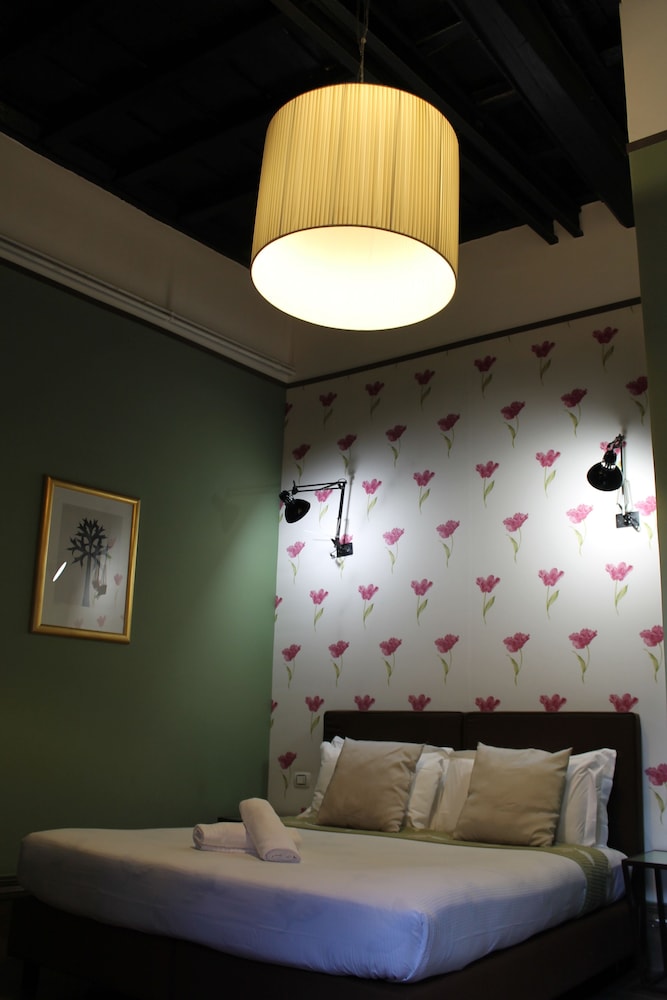 Relais Palazzo Taverna 56/67