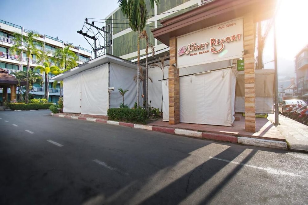 HONEY RESORT 37/42