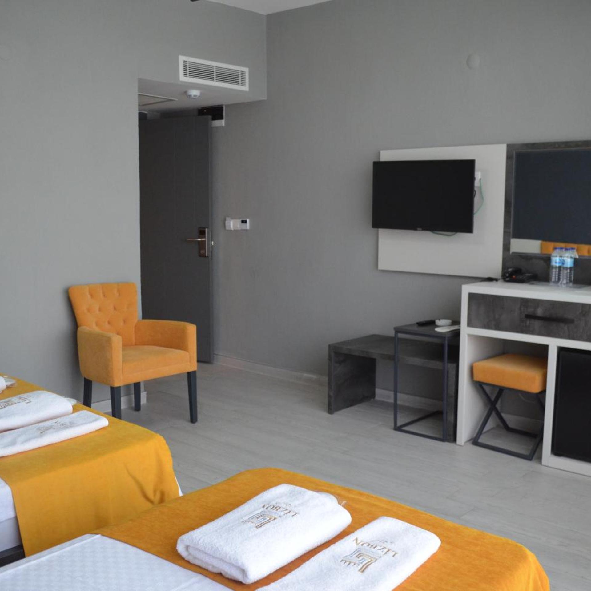 Lizbon Otel Narlidere 18/35