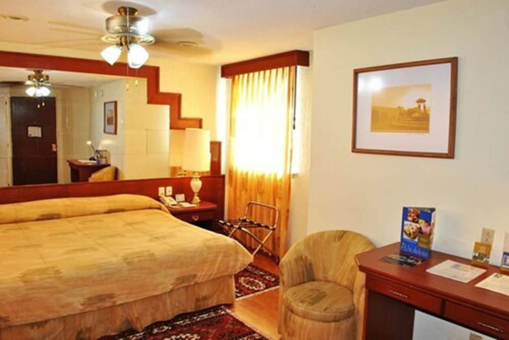 Hotel Marcella Clase Ejecutiva 24/28