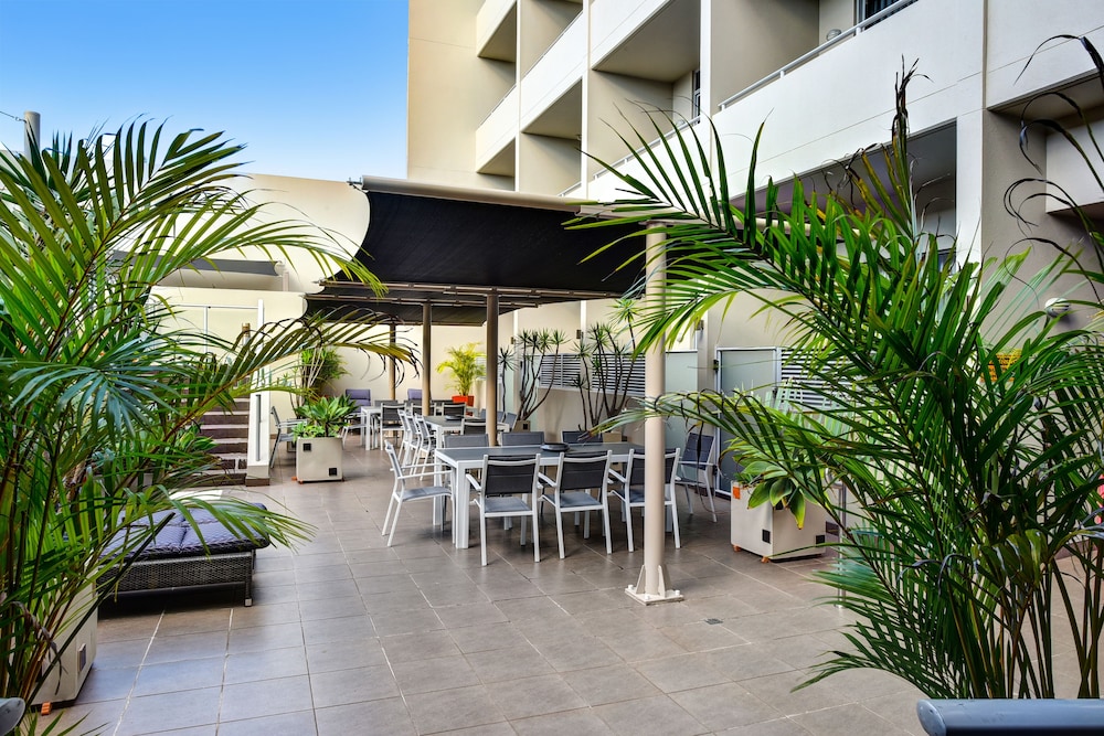 Mercure Centro Port Macquarie 53/68