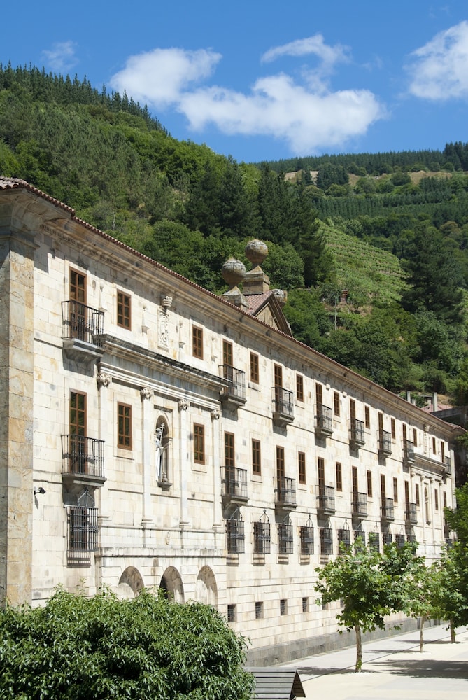 Parador Monasterio de Corias 2/41