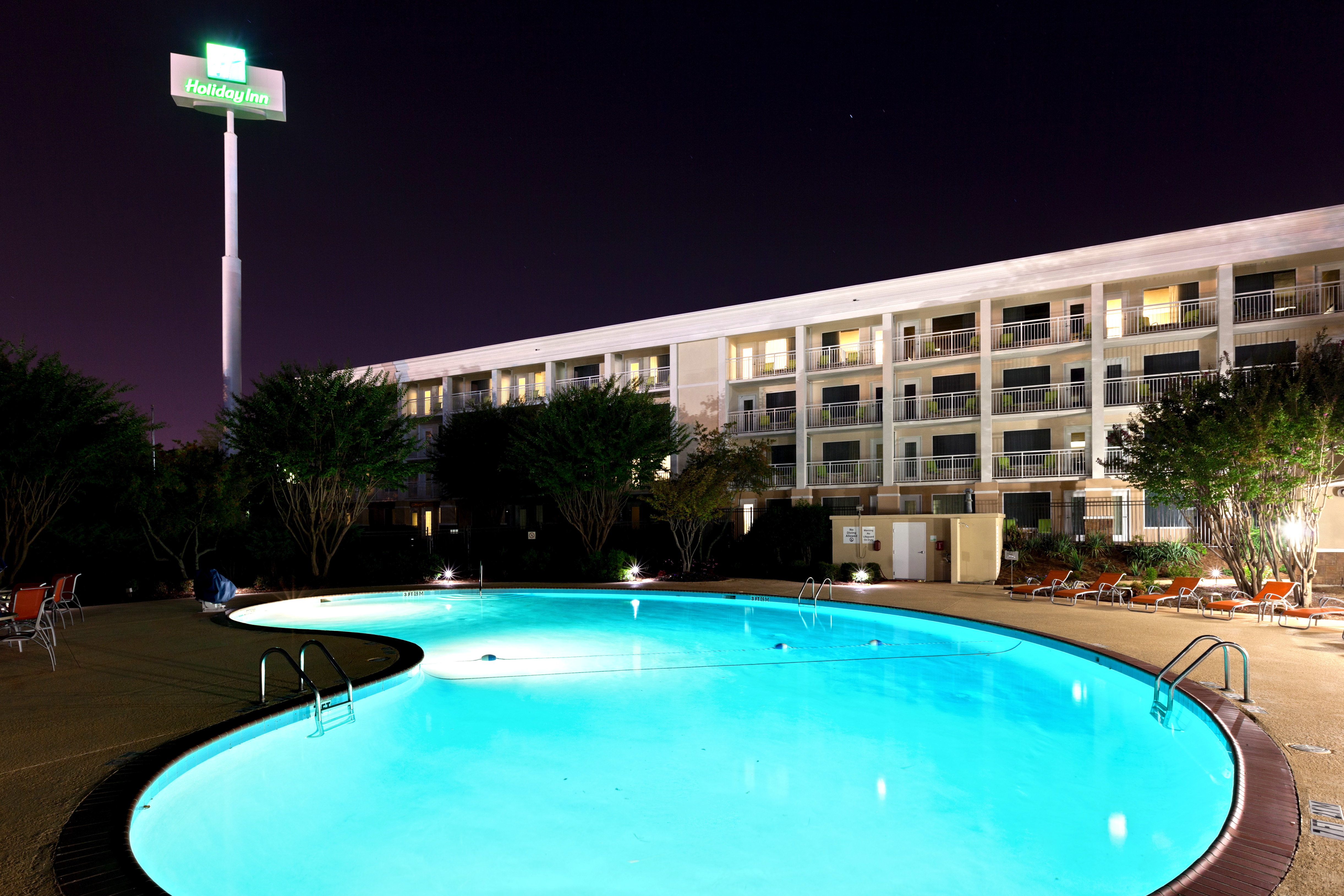 Holiday Inn Hotel Suites Atlanta Airport North 41/42