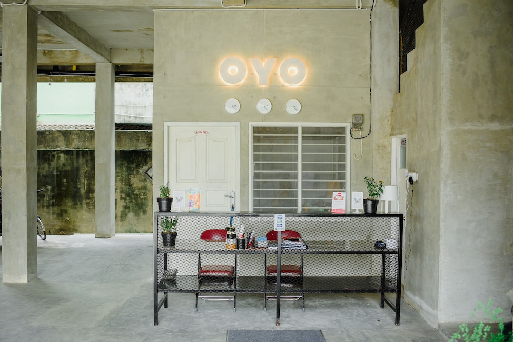 Oyo 183 The Pipe House 7/33