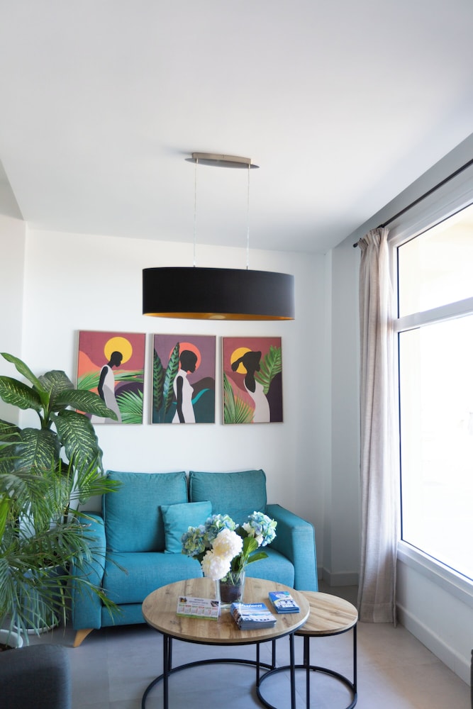 Hotel Mediterraneo 25/50
