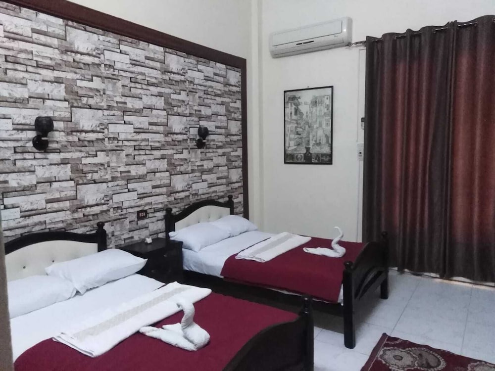 New Palace Hostel 13/38
