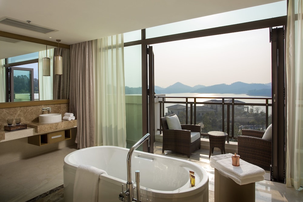 Sheraton Bailuhu Resort Huizhou 32/57