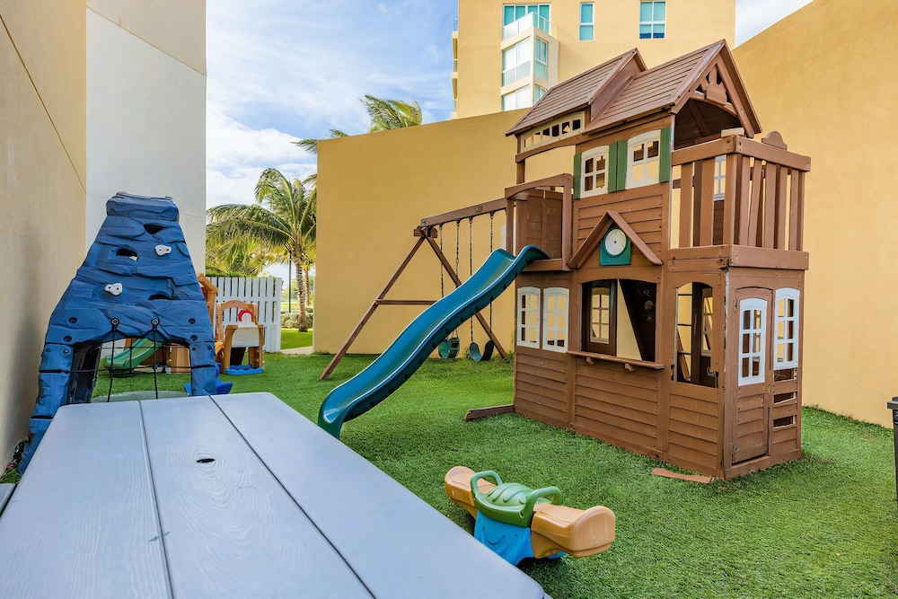 Blue Residences Aruba 74/83