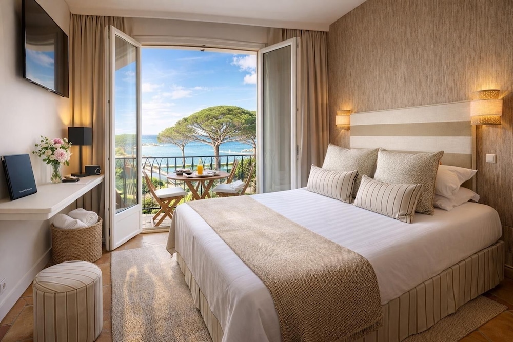 COMFORT, DOUBLE BED