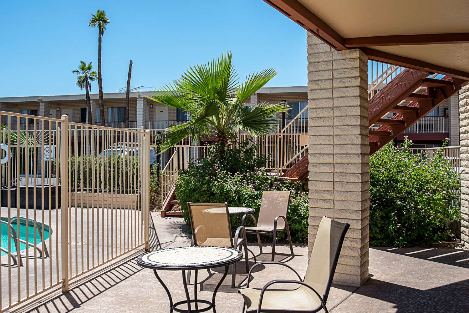 Quality Inn & Suites Phoenix NW - Sun City 18/18