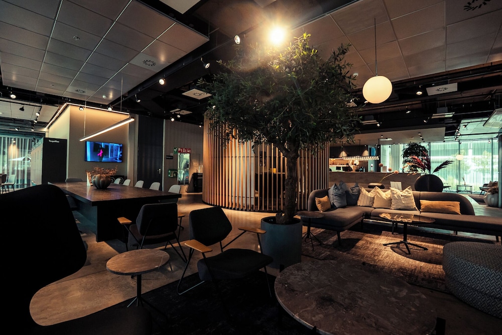 Zleep Madrid Airport 40/61