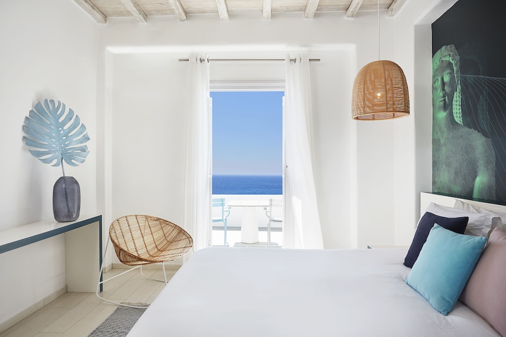Kouros Hotel and Suites 26/41