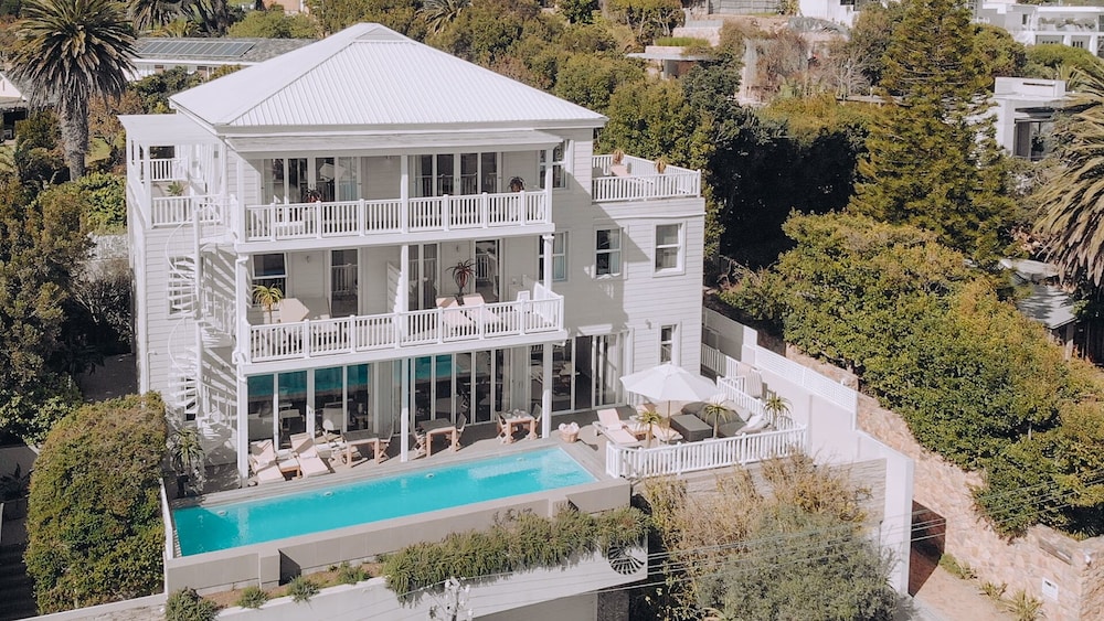 Sea Five Boutique Hotel 3/61