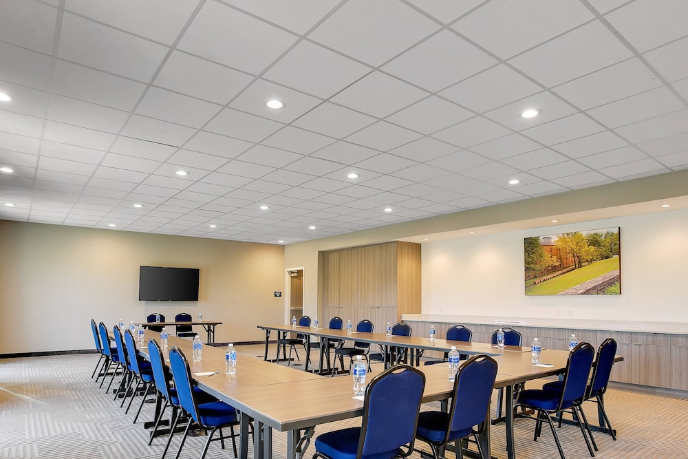 Fairfield Inn & Suites by Marriott Bardstown 37/42