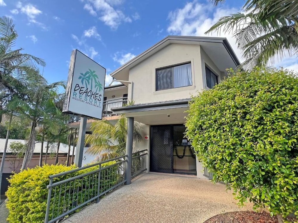 BEACHES HOLIDAY RESORT 28/35