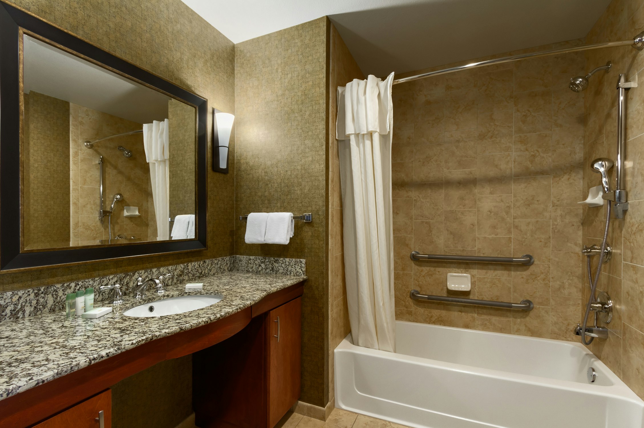 Homewood Suites By Hilton Fort Smith 2/2
