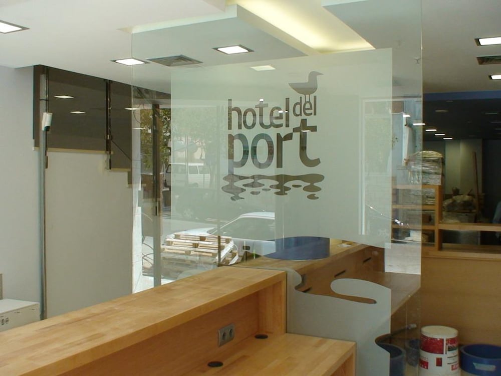 Hotel del Port 4/18