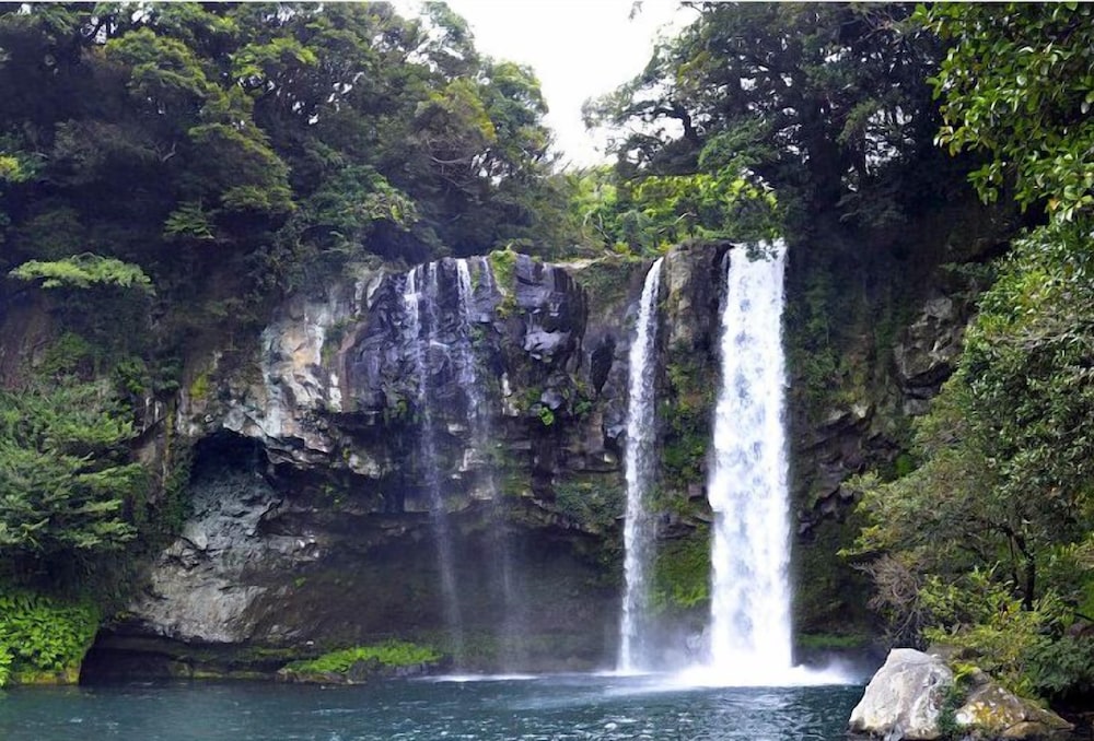 Poong Gyung Hotel 26/32