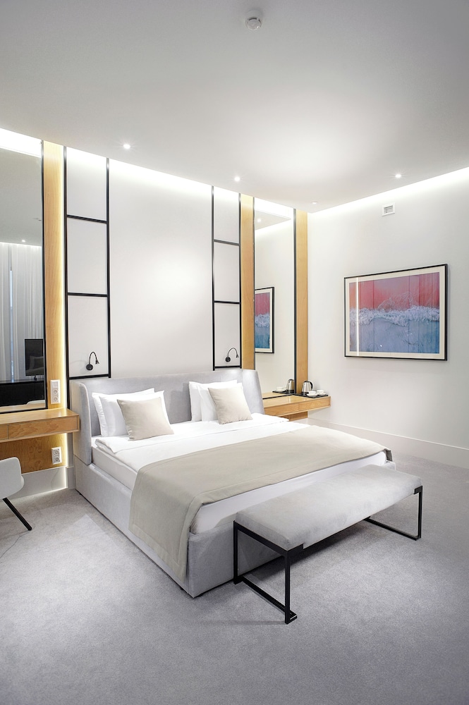 Neos Hotel Astana 13/30