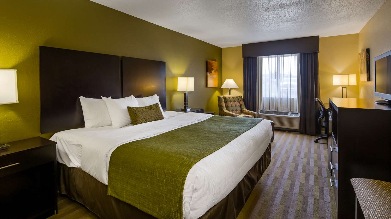 Best Western Norwalk 11/31