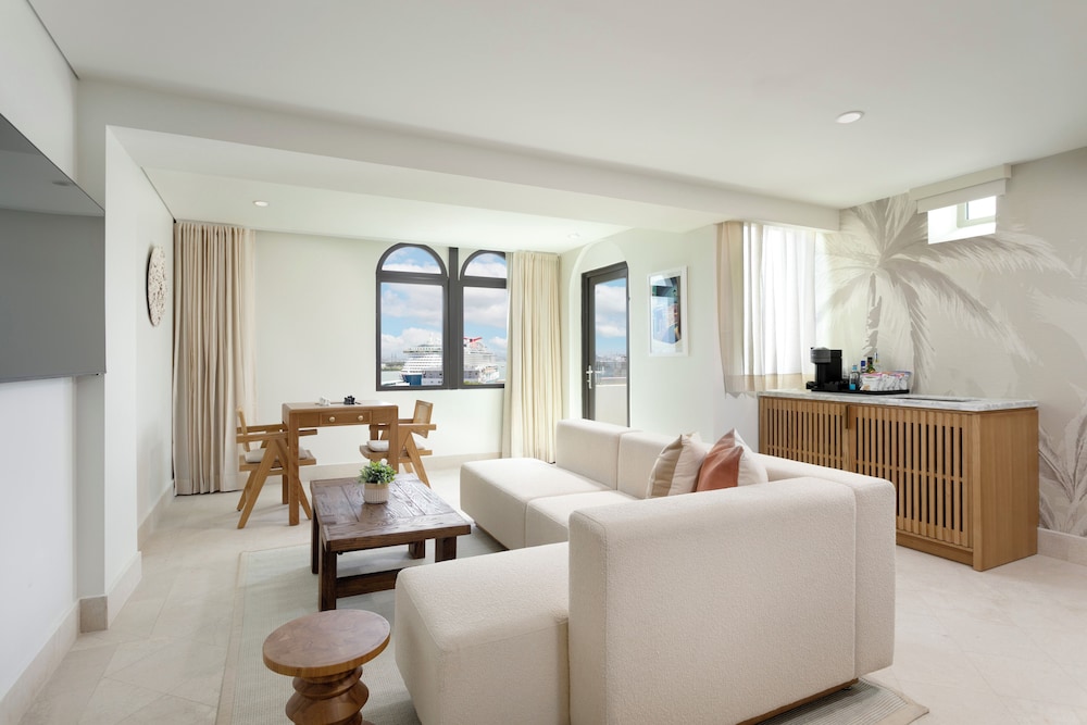 1 BEDROOM, DONA RITA, SUITE, KING BED