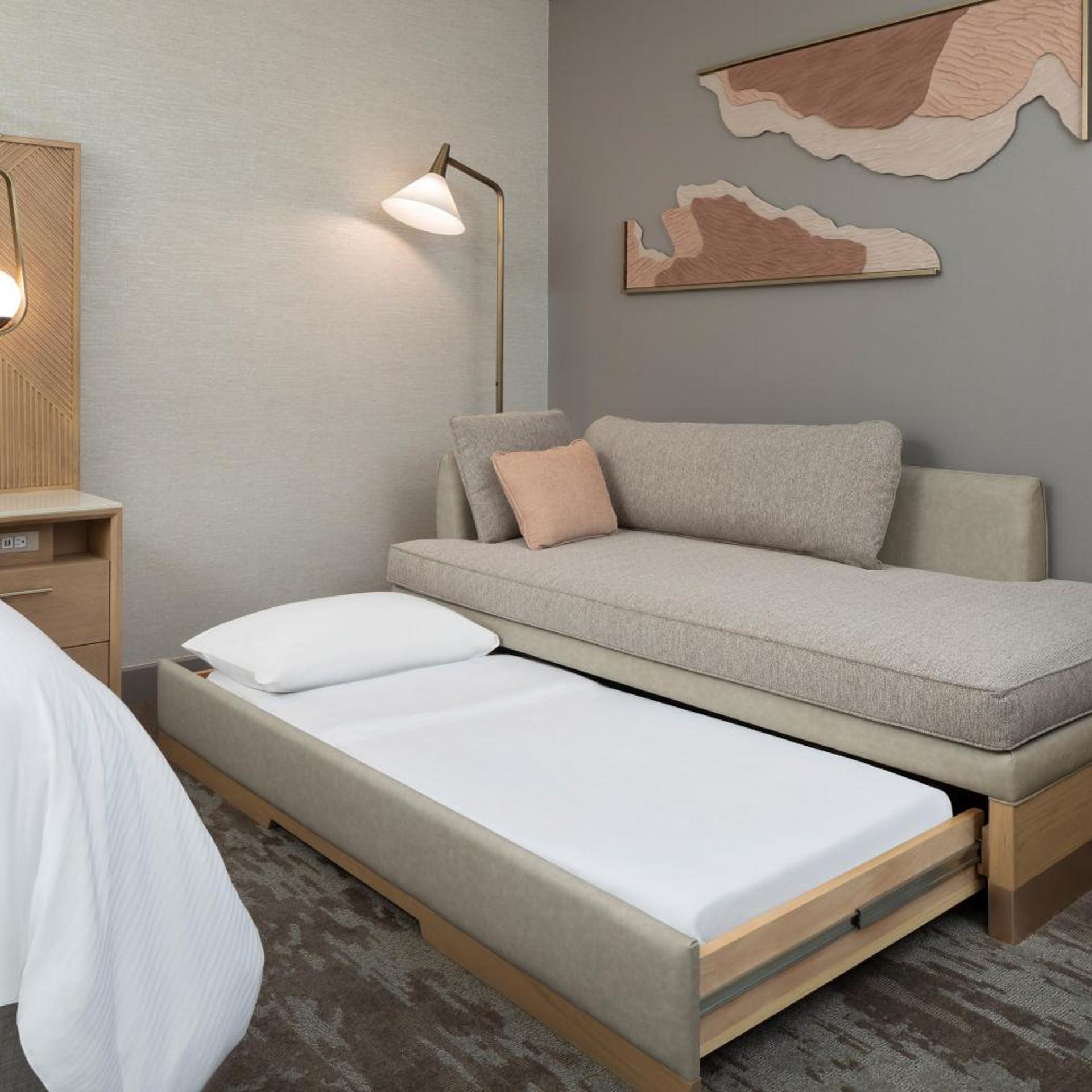 Guest Room, Traditional, King Bed, Partial View