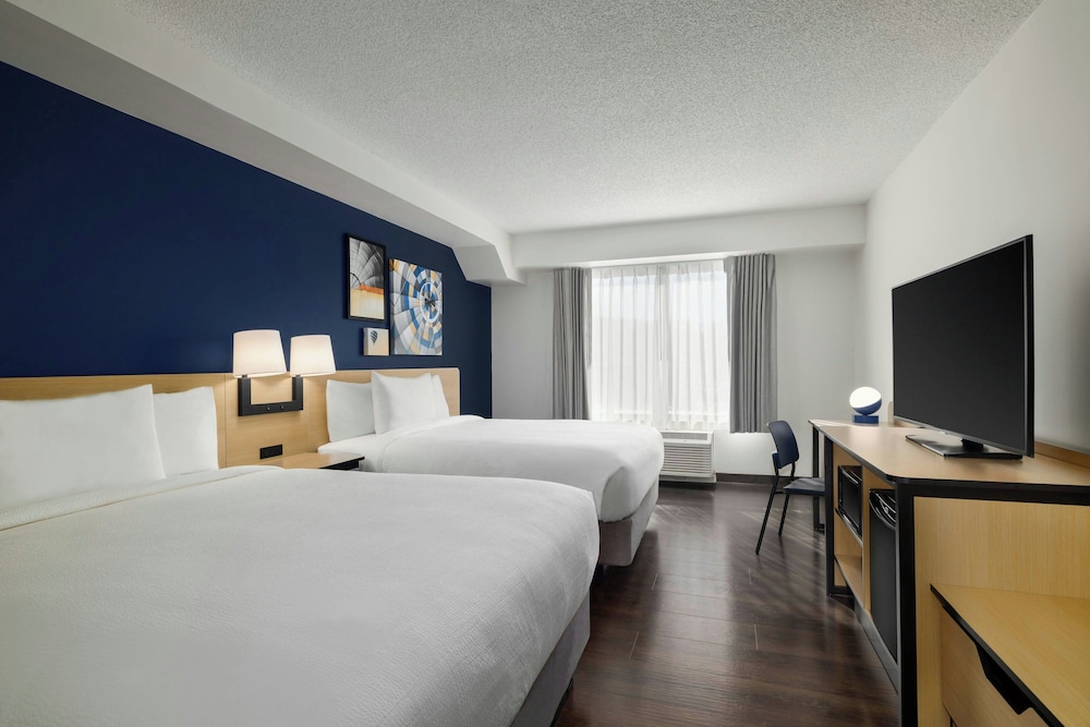 Suite, Multiple Beds