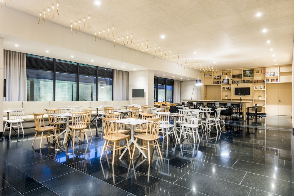 Holiday Inn Express Suites Bogota Dc Ex Zona Financiera 46/53