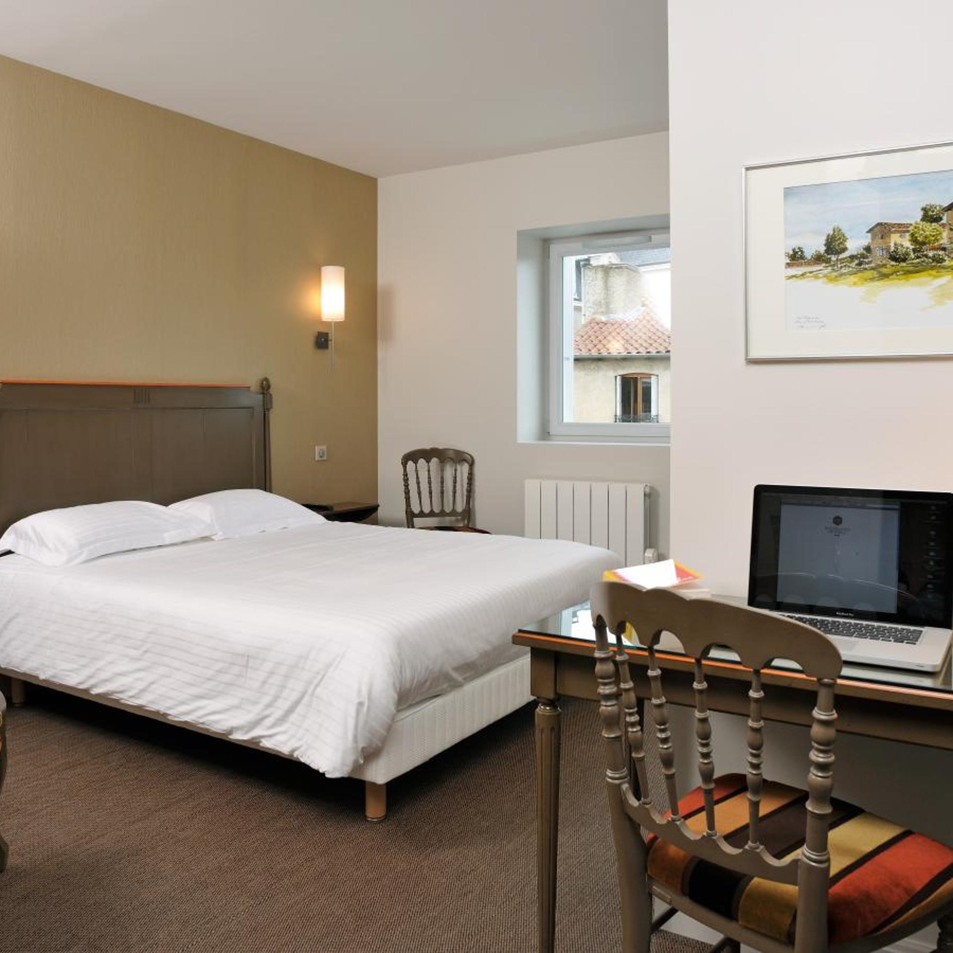 Hostellerie du Forez 9/36